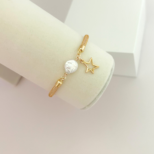 Pearl & Star Mesh Bracelet – Freshwater Pearl & Gold Open Star Charm