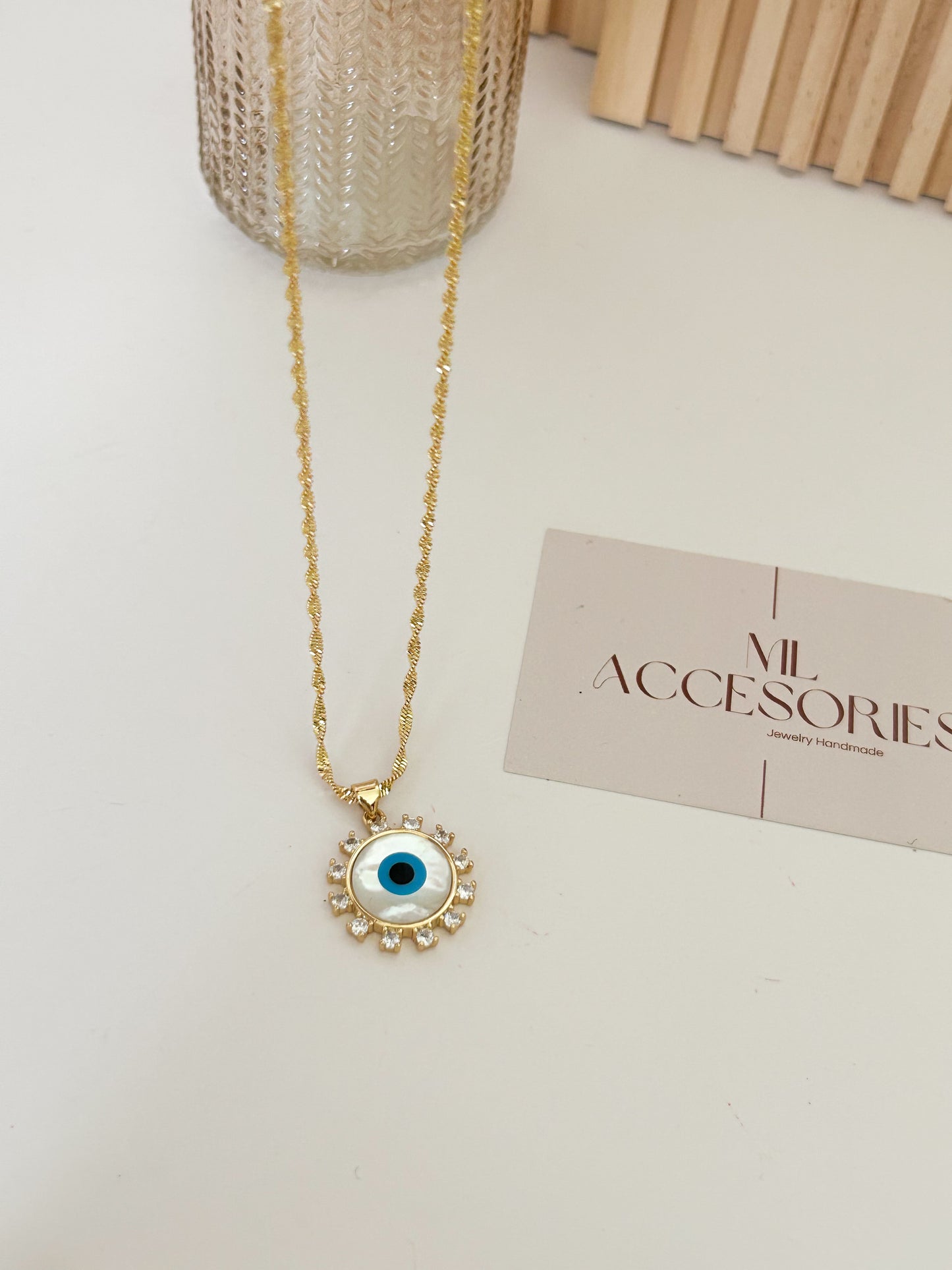 Solar Guard Necklace – Everyday Protection & Meaningful Gift