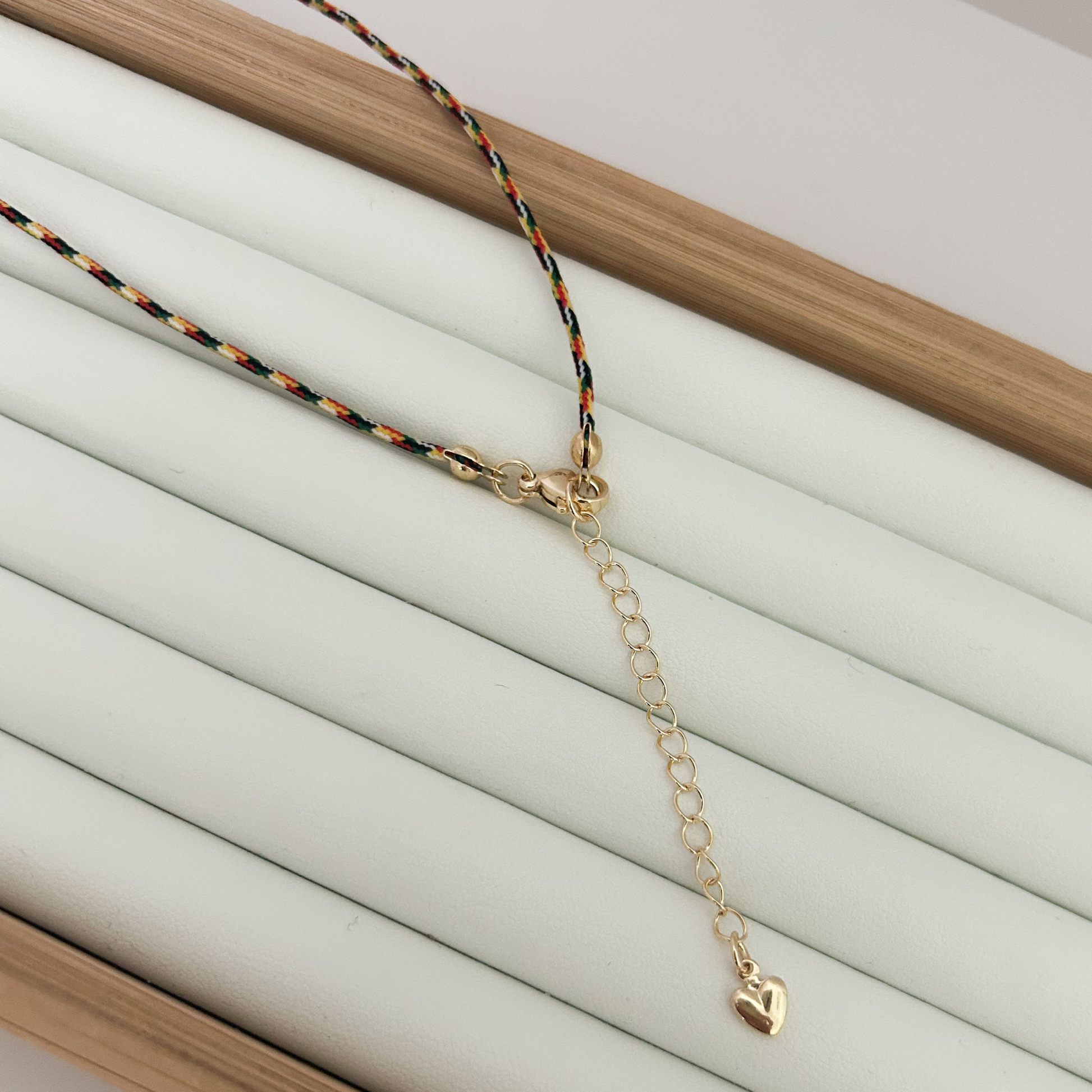Venezuelan pride necklace, colorful charm necklace aesthetic, chic Venezuela jewelry gift, modern layered necklace women, stylish gold necklace for daily wear