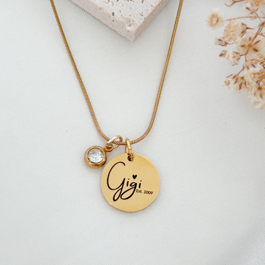 Gigi Necklace – Personalized Grandma Disc Necklace