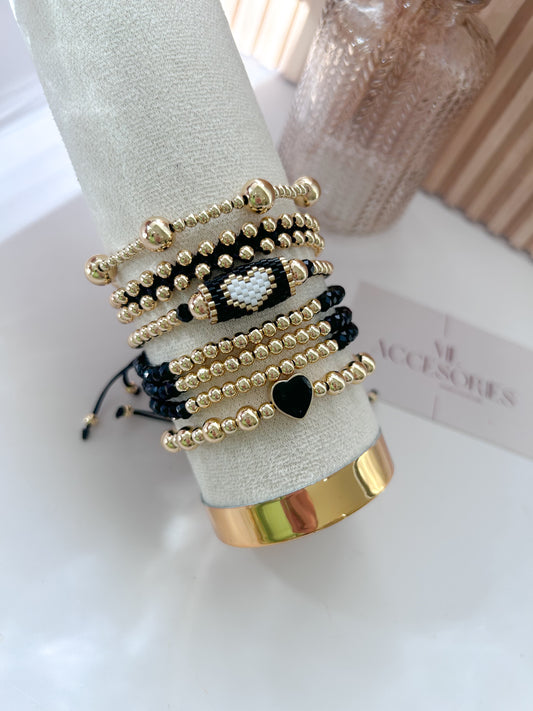 Noir Elegance Heart Bracelet Stack – Everyday Chic Jewelry for Women