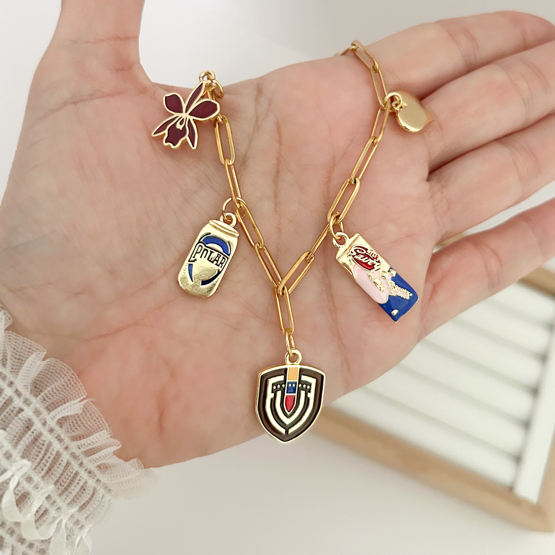 Venezuela inspired necklace, gold charm necklace with Venezuelan details, boho Venezuela jewelry, everyday statement necklace, waterproof gold necklace