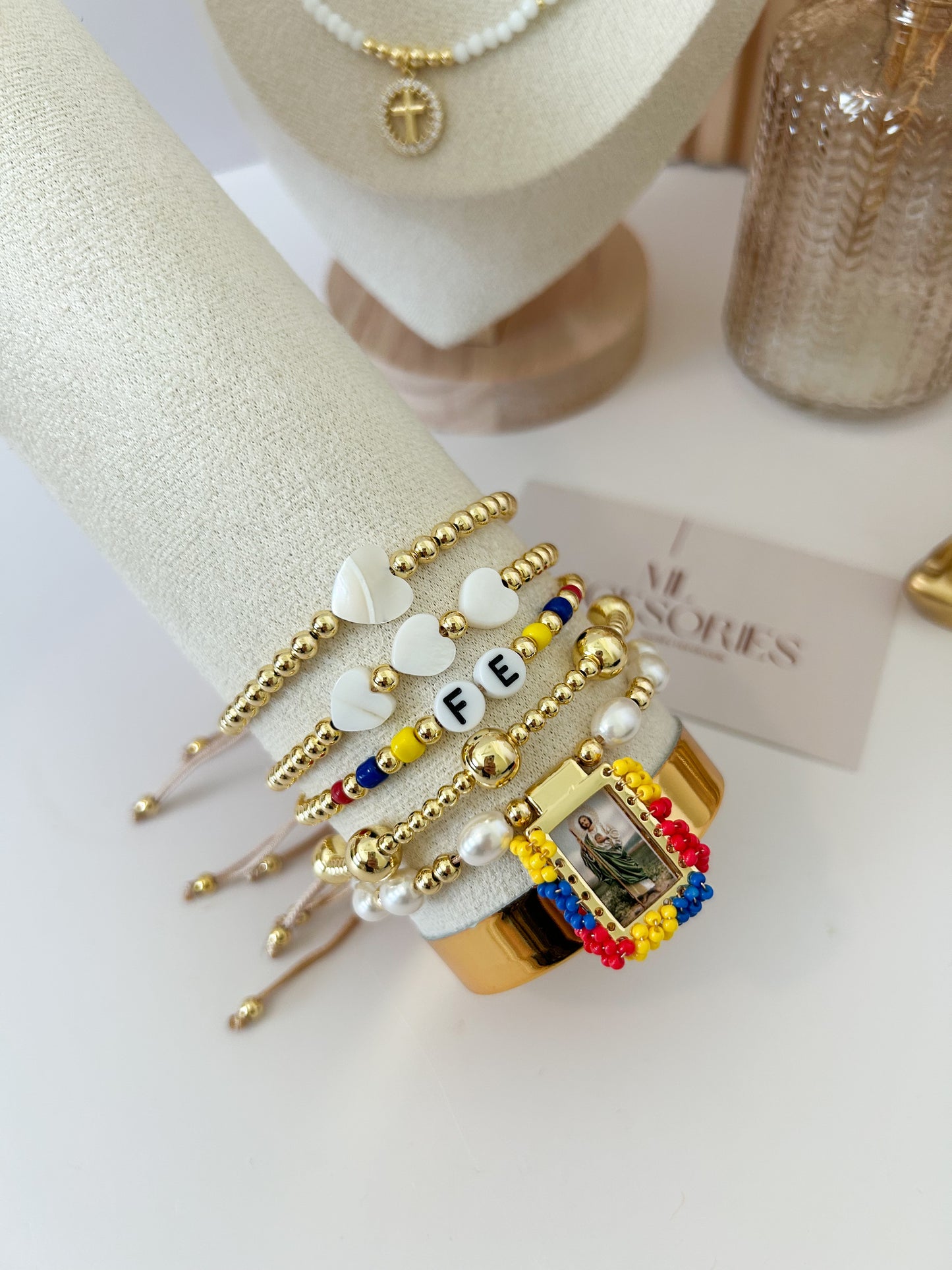 Venezuela Linda Bracelet Stack – Everyday Gift