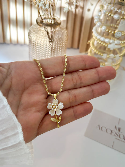 Golden Blossom Necklace – Everyday Floral Gift