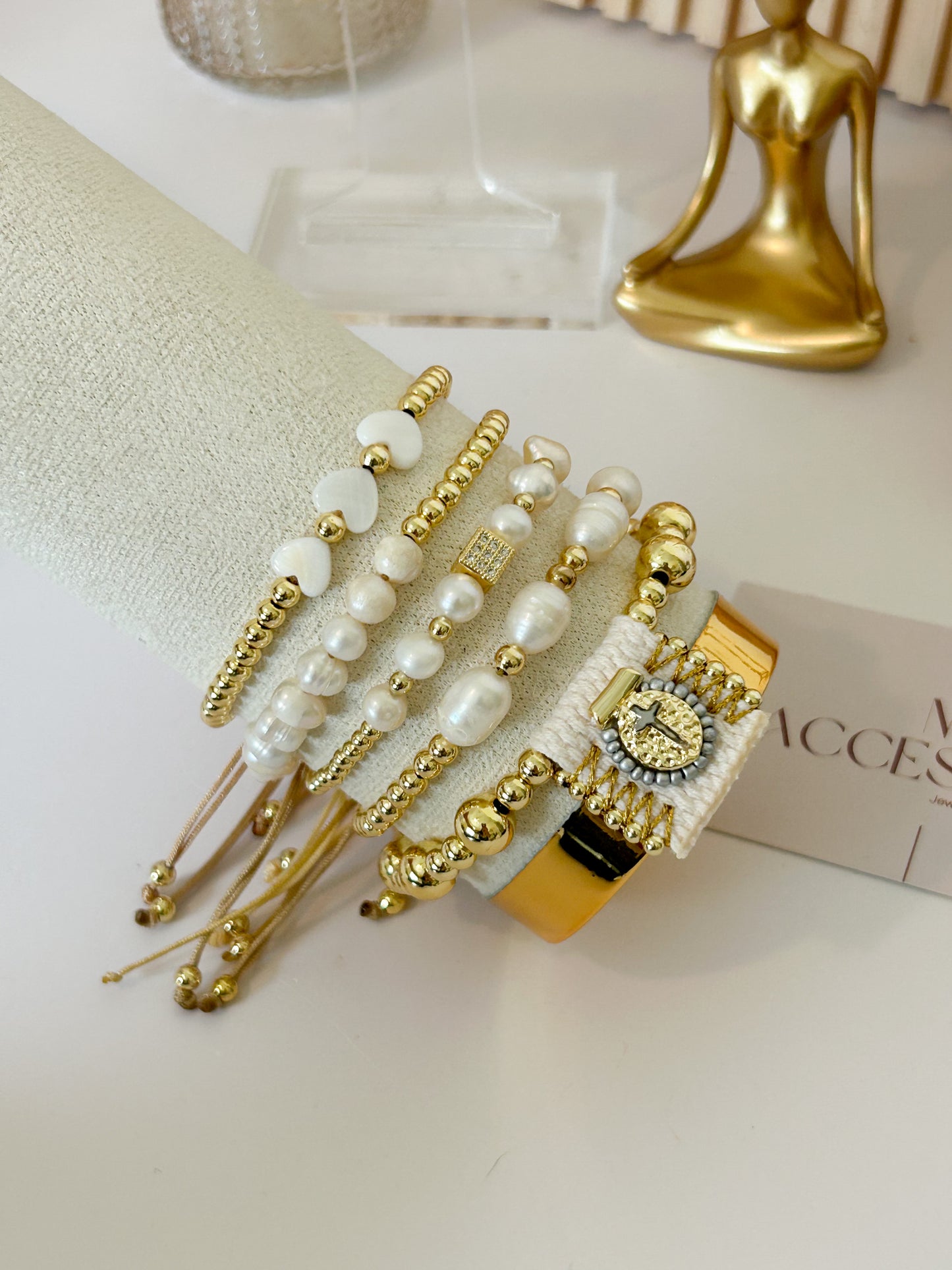 Paola Pearl Bracelet Stack – Elegant Everyday Gift