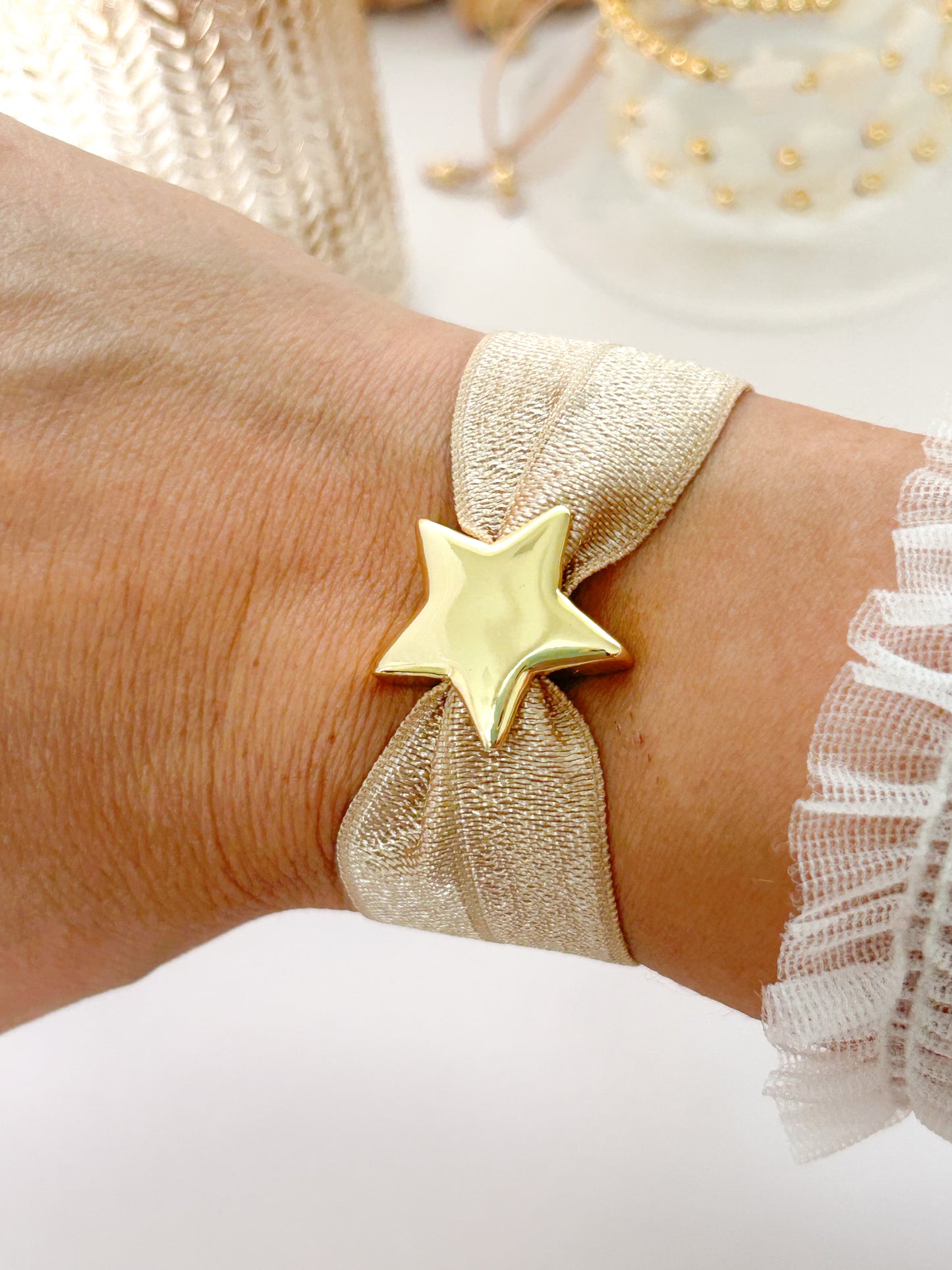 Stella Gold Star Elastic Bracelet – Statement Star Everyday Jewelry Gift