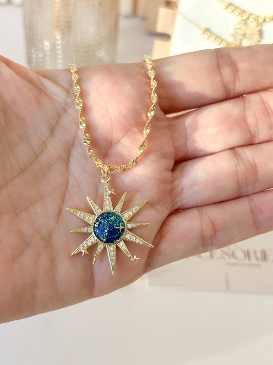 Radiant Sun Necklace – Everyday Light & Meaningful Gift
