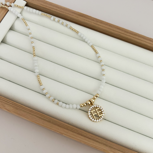 white beaded necklace with gold pendant, elegant pearl necklace for women, dainty gold necklace aesthetic, minimalist everyday jewelry, trendy feminine necklace