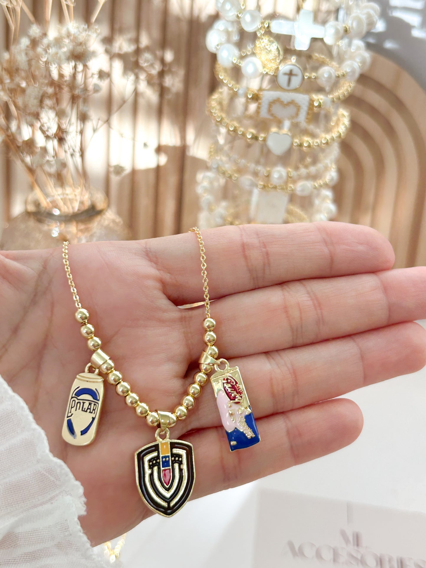 Venezuela Legacy Necklace – Everyday Pride Gift