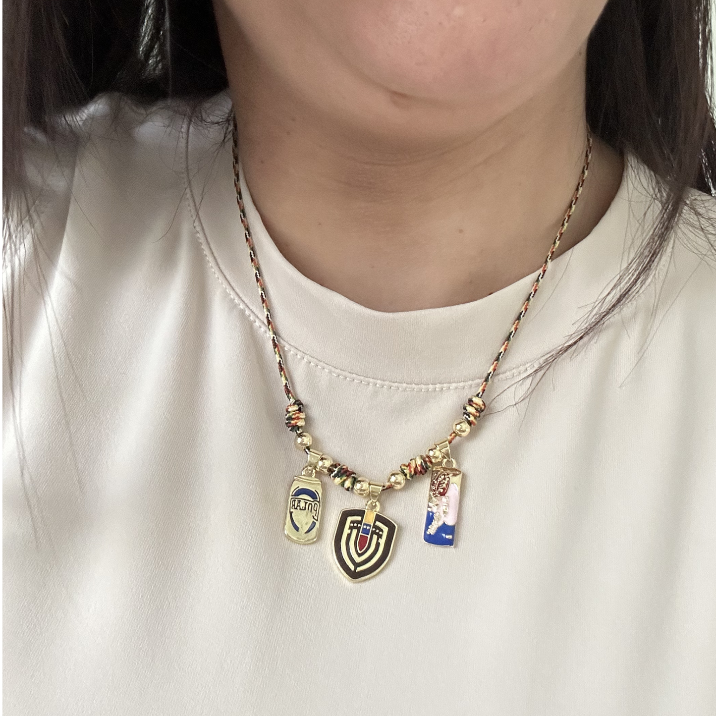 Venezuelan pride necklace, colorful charm necklace aesthetic, chic Venezuela jewelry gift, modern layered necklace women, stylish gold necklace for daily wear