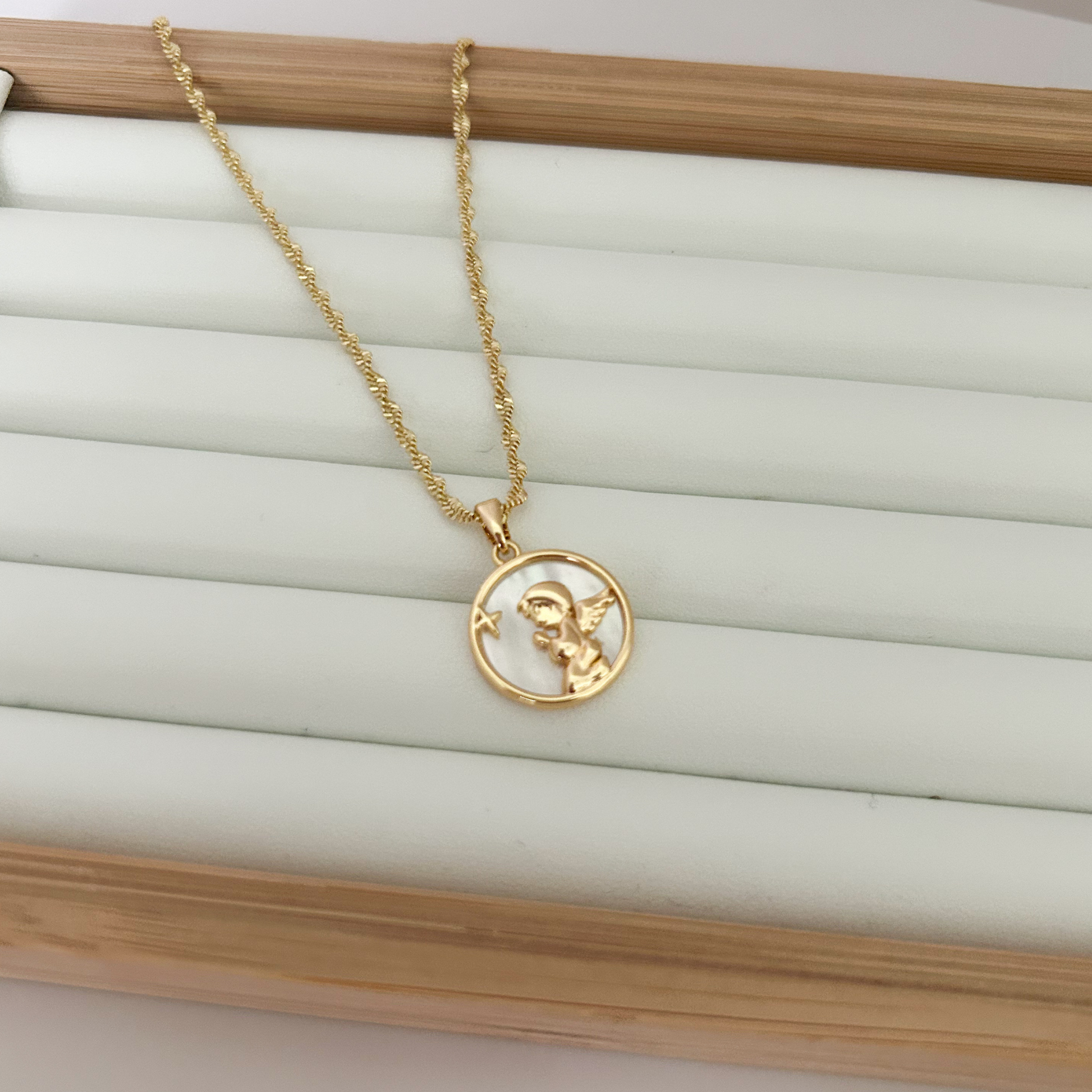 Delicate gold guardian angel pendant necklace on fine gold chain — Citrika