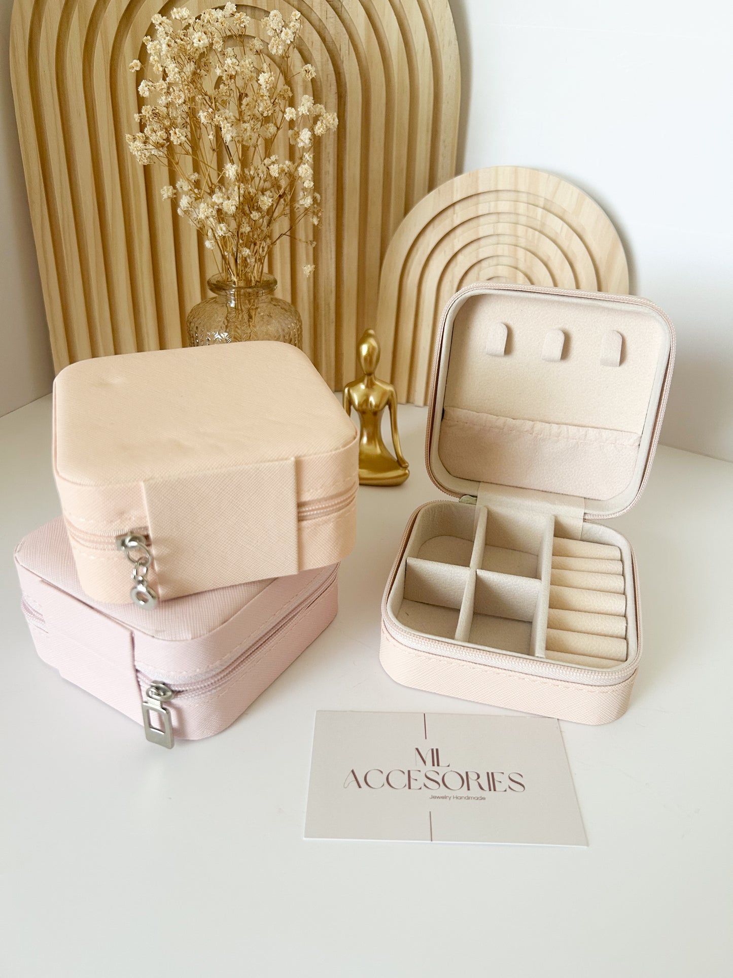 Personalized Jewelry Travel Box – Custom Name Gift for Her