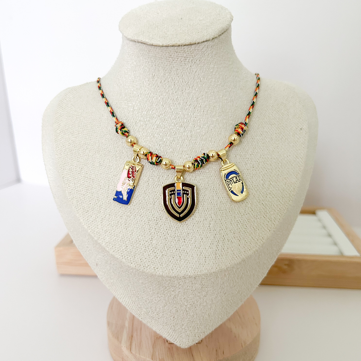 Venezuela charm necklace, Venezuelan jewelry necklace, gold Venezuela necklace for women, colorful Venezuela charms, trendy Venezuelan necklace aesthetic